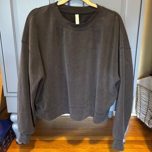 Lululemon - Softstreme Perfectly Oversized Cropped Crew - Size 10